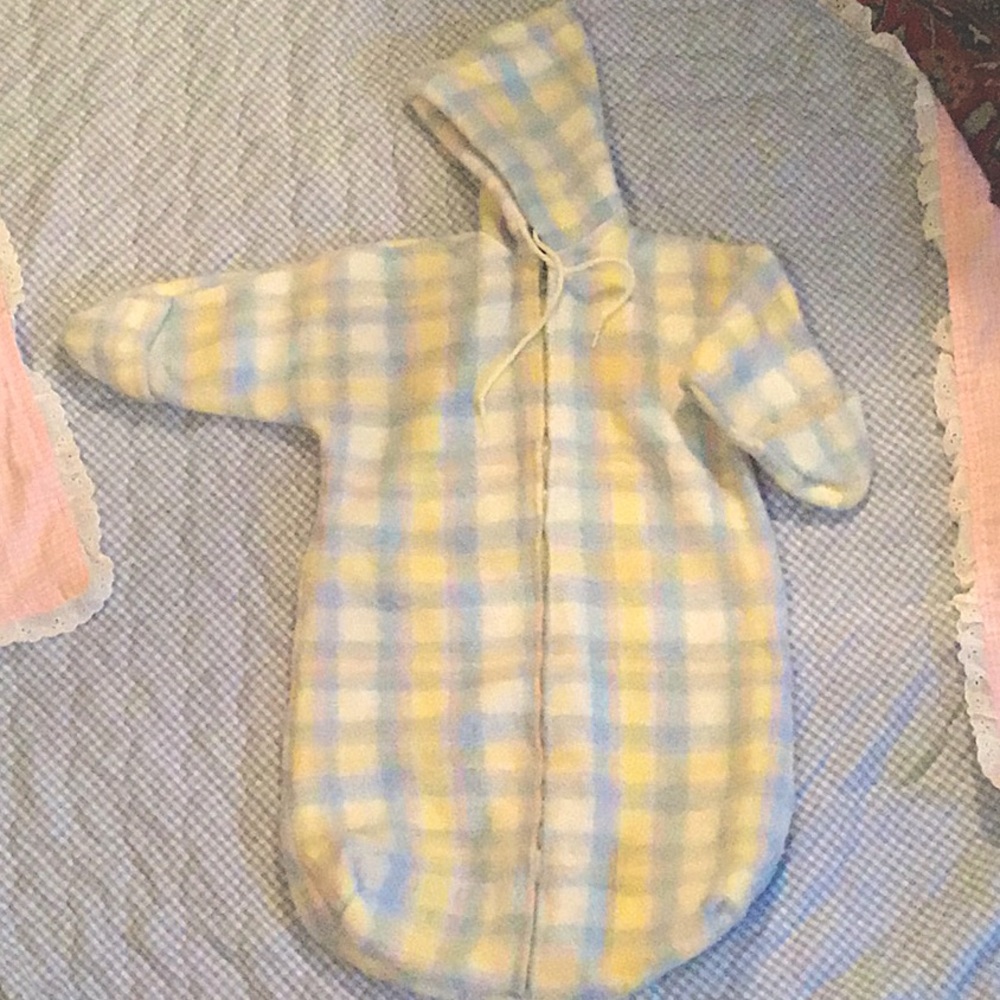 Vintage baby bunting with zip  circa 70s sizing.